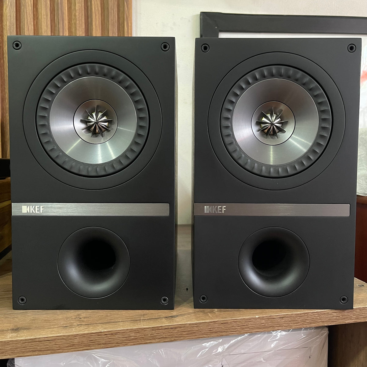Un par de parlantes Pasivos | Kef Q100 (Usados)