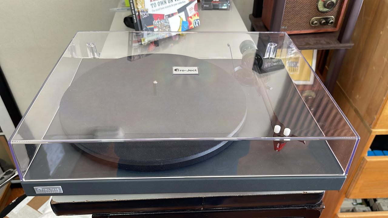 Tornamesa Pro-Ject Xpression II con mejoras (Usada)