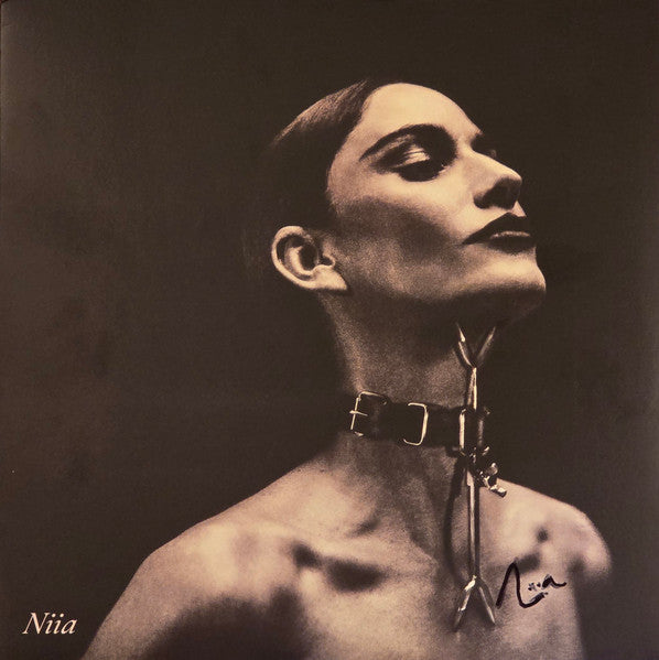 Niia – V (Opaque White Vinyl) 🇺🇸