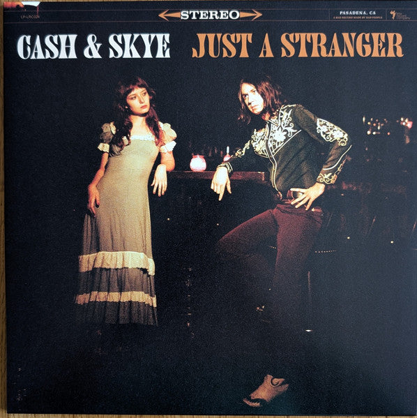 Cash & Skye – Just a Stranger 🇺🇸