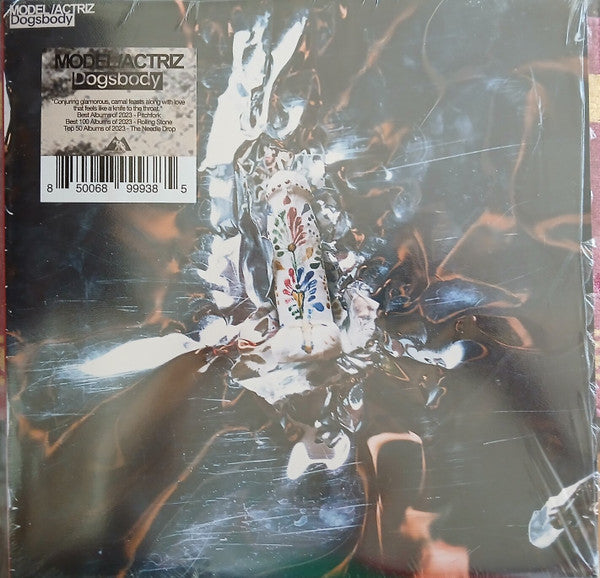 Model & Actriz – Dogsbody 🇺🇸