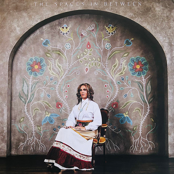 Amanda Rheaume – Spaces in Between 🇺🇸