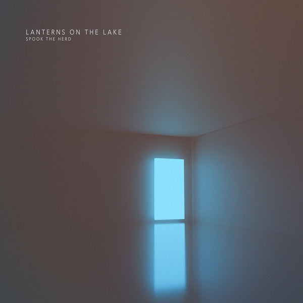 Lanterns on the Lake – Spook the Herd 🇺🇸