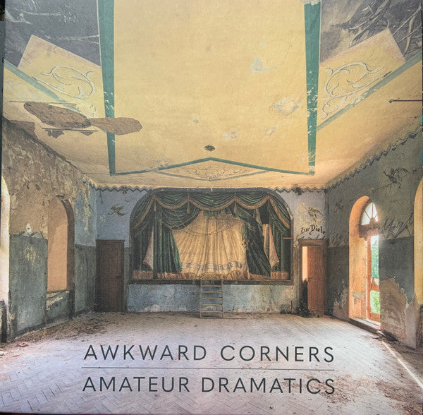 Awkward Corners – Amateur Dramatics 🇺🇸