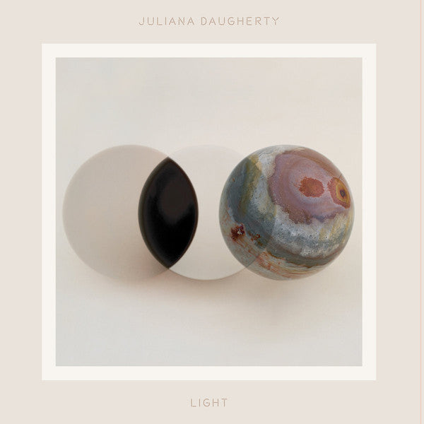 Juliana Daugherty – Light 🇺🇸