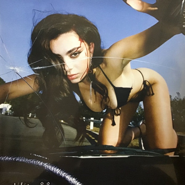Charli Xcx – Crash 🇺🇸