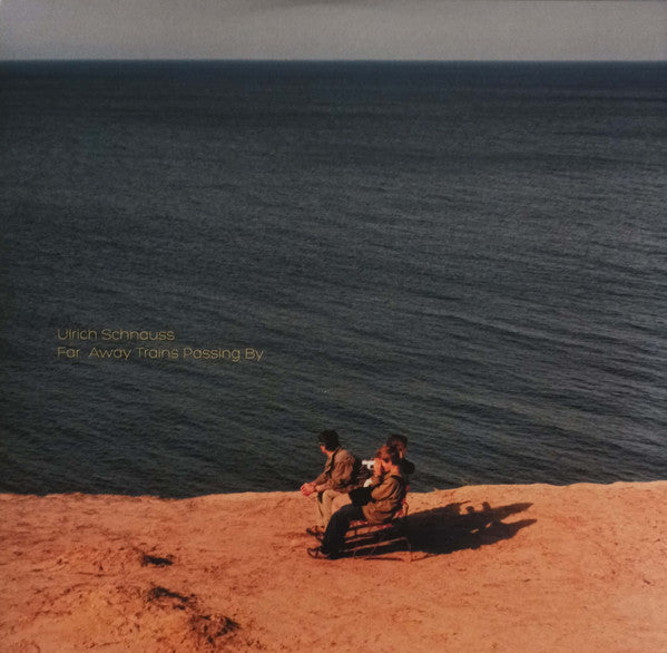 Ulrich Schnauss – Far Away Trains Passing By 🇺🇸