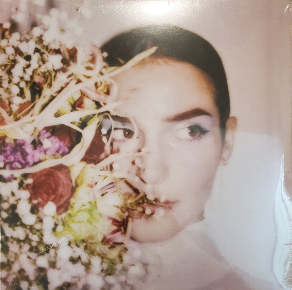 Eleri Ward – Keep a Tender Distance 🇺🇸