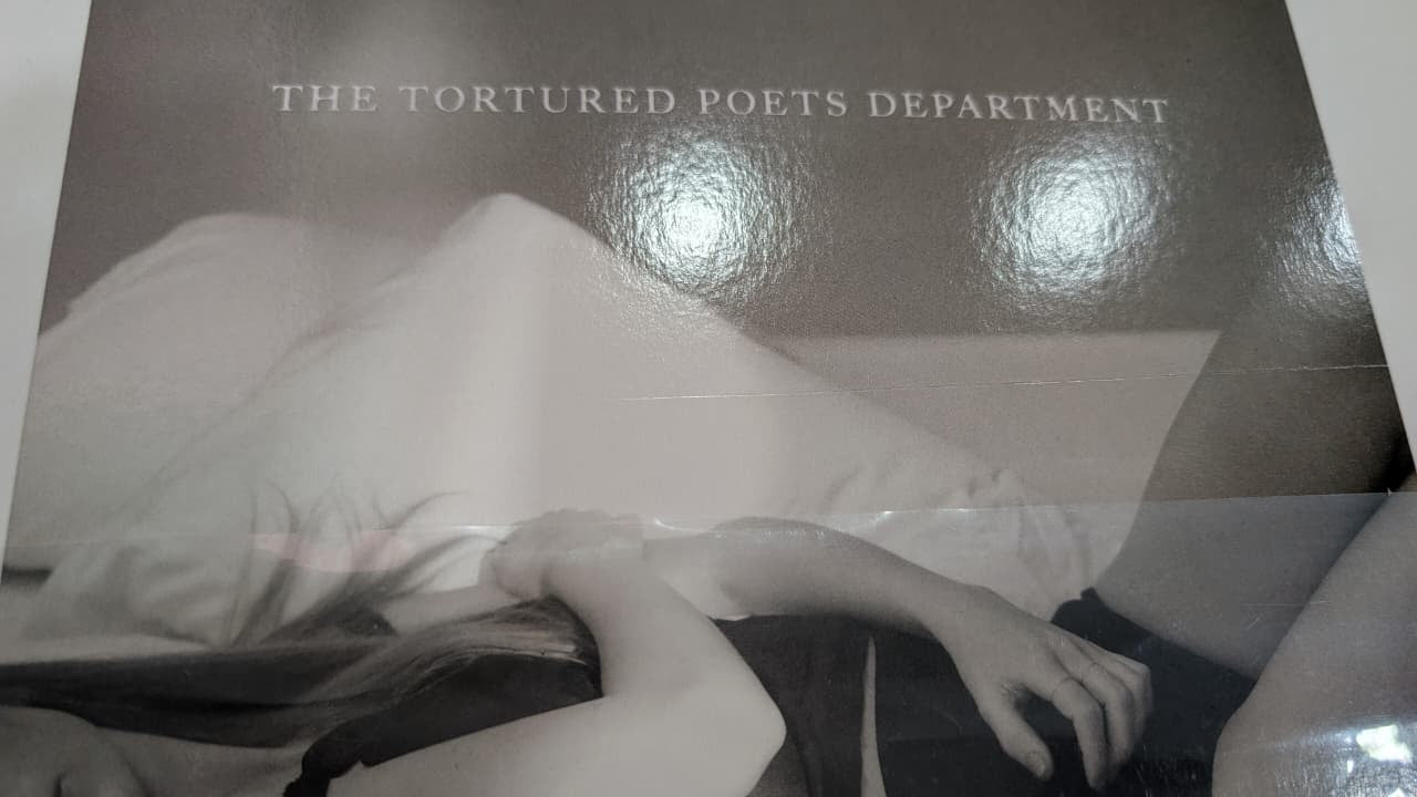 Taylor Swift – The Tortured Poets Department [Ghosted White], "The Manuscript"] (Abierto No Usado)